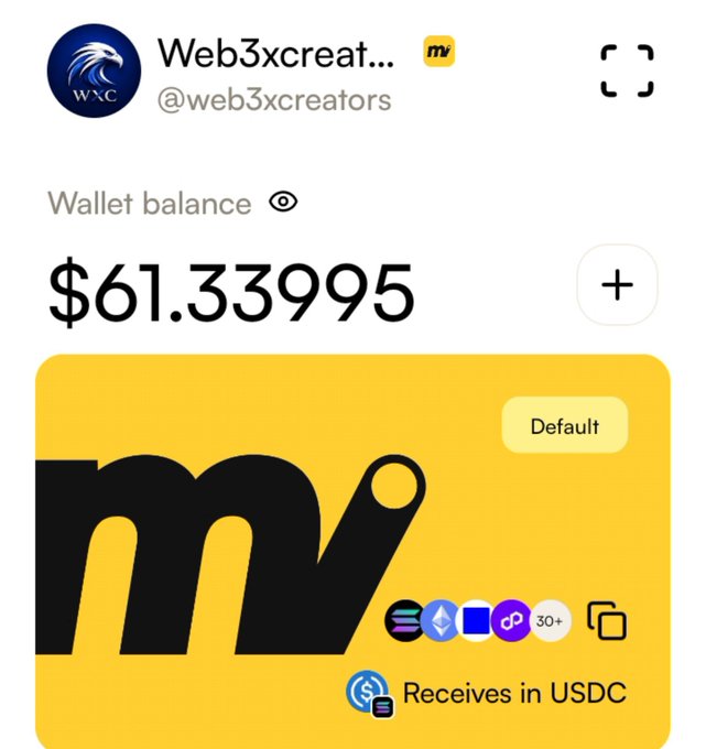 The image shows a crypto wallet interface for "Web3xcreators" (@web3xcreators) displaying a wallet balance of $61.33995 with a yellow "mv" card labeled "Default" that supports multiple networks including Solana, Polygon, and others, receiving in USDC. This visually represents the type of crypto balance that can be off-ramped to a Nigerian bank account using the moove platform mentioned in the post.