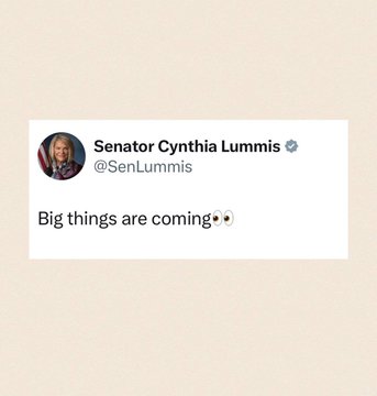 A screenshot showing Senator Cynthia Lummis's (@SenLummis) tweet that reads "Big things are coming" with chain and magnifying glass emojis, fueling speculation ahead of the Senate's vote on the Crypto Clarity Act.