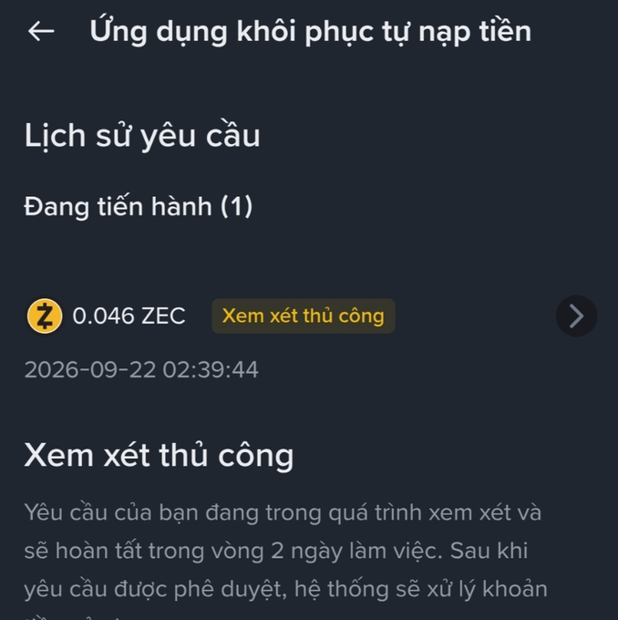 A Vietnamese cryptocurrency app screen titled 'Ứng dụng khôi phục từ nạp tiền' showing a pending request for 0.046 ZEC dated 2026-09-22.