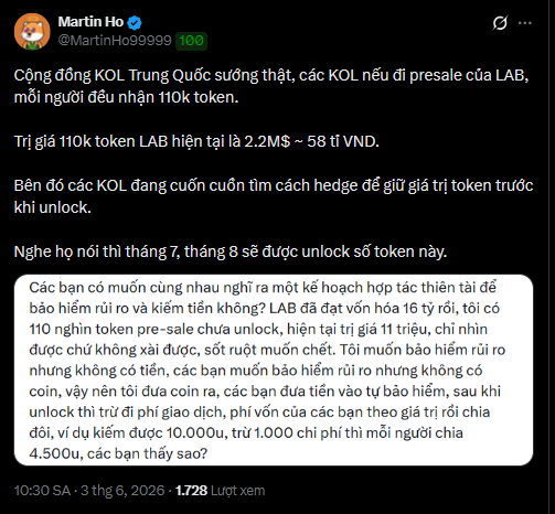 The image shows a screenshot of a message posted on social media by an account named Martin Ho. The message contains text written in Vietnamese, discussing the sale of lab equipment at a low price. The content also includes information about the value of lab equipment and the reasons behind selling it for such low prices.