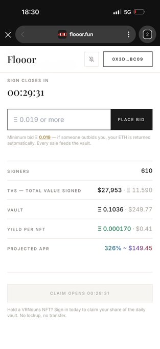 A Flooor.fun interface showing 00:29:31 remaining until signing closes, with 610 signers participating and $27,953 total value signed, while displaying a 326% projected APR and $0.41 yield per NFT. The screenshot confirms the post's details about the imminent signing deadline and potential earnings from holding a VRNouns NFT.