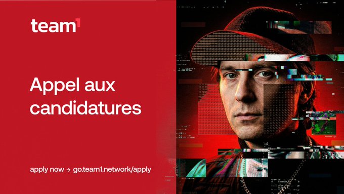 The image features an advertisement for a job posting at Team1 France. The main focus of the ad is a man wearing a baseball cap with his face partially obscured by a screen print, which appears to be a photo or a digital art piece. The text in the image reads "Team1 France", and it also includes the words "Appel au candidature" and "Appel aussi". This suggests that the ad is promoting an upcoming job opportunity at Team1 France for someone with specific skills, such as a networker or a content creator.