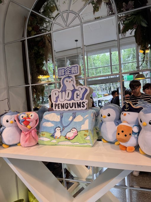 Promotional artwork for 'BLANKO' displays '3,333 GENESIS NFTS' with the slogan 'NO THOUGHTS. JUST BLANKO.' surrounded by crowds of cartoon characters.