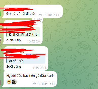 A screenshot of a Vietnamese chat conversation with a green patterned background, showing repeated messages like 'Đi thôi.. Phải đi thôi', 'đi đâu sip', 'Suối vàng', and 'Người đâu bạc tiền gã đâu xanh' at timestamps 10:35, 10:42, and 10:53.