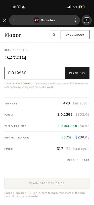 A mobile screenshot of the floorr.fun NFT platform showing a current bid of 0.019950, 478 signers, a vault of Ξ 0.1262 / $302.06, yield per NFT of Ξ 0.000264, and projected APR of 507% / ~$230.65.