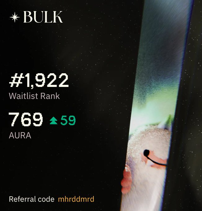 The image displays a Bulk trade app screen showing a waitlist rank of #1,922 and an AURA token balance of 769 (up 59), with a referral code "mhrddmrd" at the bottom, illustrating the user's recent AURA earnings activity referenced in the post.