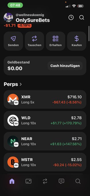 The image shows a phone screen displaying various cryptocurrency trading apps, including Bitcoin Cash, Long 10x, Near, and others. The app names are written in German, indicating that this is likely an app for trading Bitcoin or other cryptocurrencies. The screen also displays information about the current value of these coins, which can be helpful for users to make informed decisions about their investments.