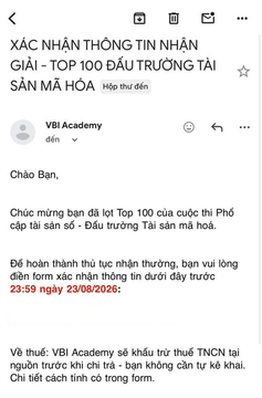 A Gmail screenshot in Vietnamese congratulating a recipient on being in the Top 100 of a competition, from VBI Academy, with a deadline of 23:59 on 23/08/2026.