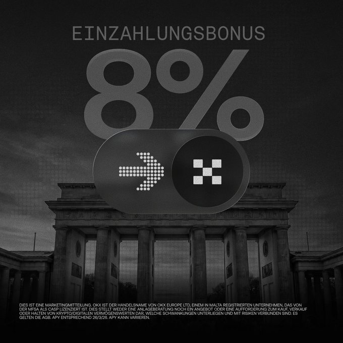A black-and-white promotional advertisement in German featuring the Brandenburg Gate, advertising an 'EINZAHLUNGSBONUS 8%' (deposit bonus) for OKX cryptocurrency exchange.