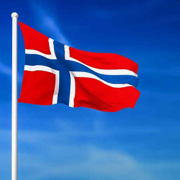 The image shows the flag of Norway waving against a blue sky, which relates to the post by representing the nation whose sovereign wealth fund—the world's largest—has disclosed significant indirect exposure to Bitcoin and Ether through its holdings in Strategy (formerly MicroStrategy) and BitMine shares.