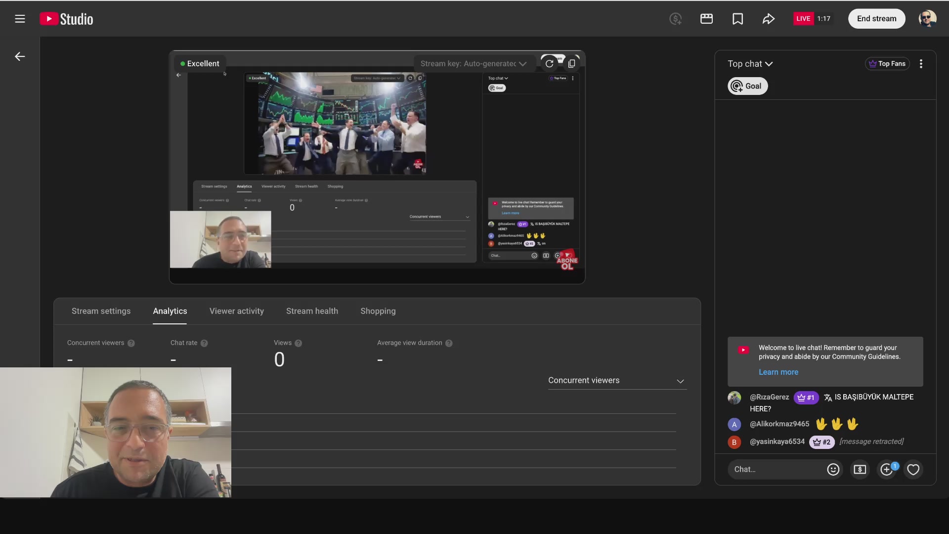 The image shows a computer screen with various elements displayed, including a video call window where two people are engaged in a conversation. The background of the image features a dark brown color, which contrasts with the white text present in the image. The main focus is on the video call and its participants, as well as the context provided by the caption "Bitcoin ve Piyasalarda Son Durum -CANLI TEKNİK ANALİZ-".