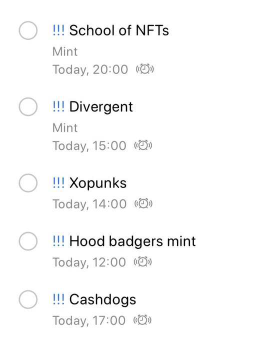 List of upcoming NFT mints including School of NFTs, Divergent, Xopunks, Hood badgers mint, and Cashdogs, with scheduled times for today.