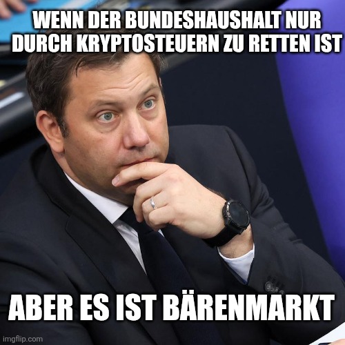 The image shows a man wearing a suit, sitting at a desk with his hand resting on his chin. The caption of the image reads "Wenn der Bundeshausalturnern zu reten ist baerenmarket abber es ist baerenmarkt". This means that the man is contemplating whether to sell or hold onto his investment in Bitcoin during a bear market, as indicated by the phrase "abber es ist baerenmarkt" which translates to "abber is this?" The image also includes a reference to Bitcoin and a quote about Bitcoin.