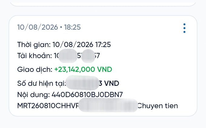 A Vietnamese banking transaction notification dated 10/08/2026 at 18:25 showing an incoming transfer of +23,142,000 VND with partially obscured account details and content reference '440D60810BJ0DBN7 MRT260810CHHVF'.