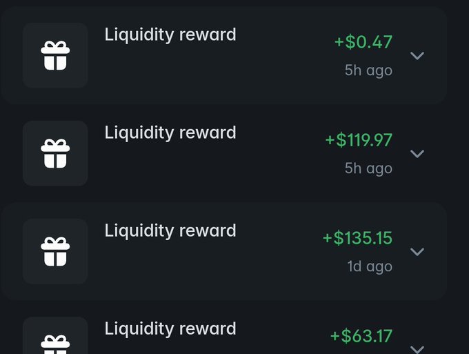 The image features a screen displaying information about gift certificates, including five options for liquidity reward programs. The main focus of this content is likely related to investing or receiving a gift certificate that offers the opportunity to earn additional funds in the form of a liquidity reward.