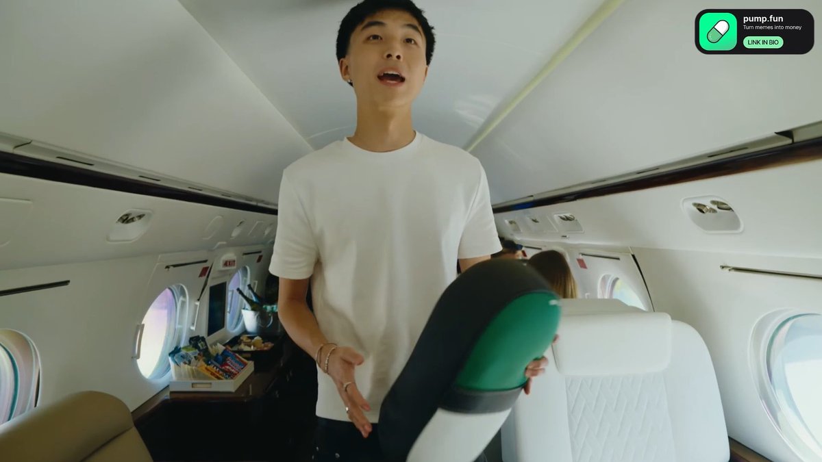 A man identified by the post as Kimchi stands in a private jet cabin holding a black-and-green item, with other passengers and white leather seats visible behind him. In the top-right corner, an ad reads “pump.fun,” “Turn internet into money,” and “LINK IN BIO,” directly connecting the scene to the post’s claim that Kimchi invested in Pump Fun.