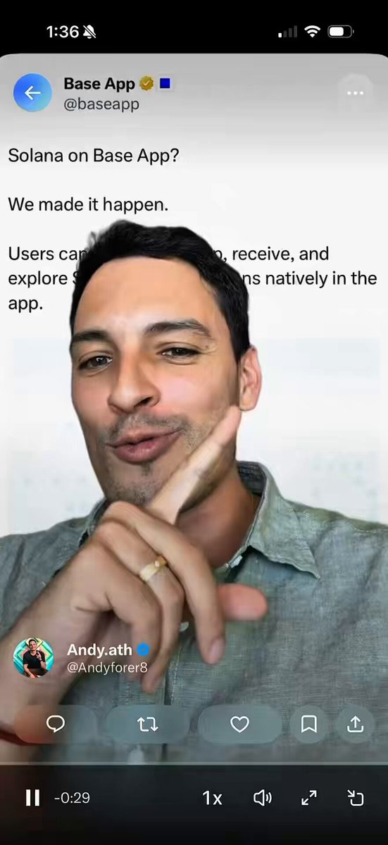 The image shows a man making a funny face with his fingers, possibly posing for a photo or video. The caption of the image reads "base app solana = @baseapp Ya podemos encontrar los tokens de Solana en la Base app. Compra, recía y haz swaps de los tokens de Solana en un solo lugar." This post is related to the Base App and Solana token exchange process. The man's funny face adds a lighthearted touch to the discussion about the app.