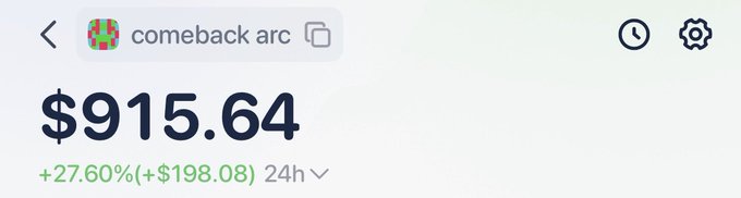 A screenshot showing a crypto wallet named "comeback arc" displaying a balance of $915.64, with a 24-hour gain of +27.60% (+$198.08). The image illustrates the poster's claim of growing a dedicated $300 memecoin LP wallet to nearly $900 in just three days as part of their plan to recover $30K lost to FOMO trading.