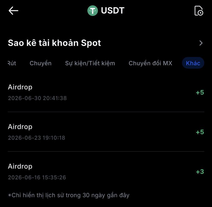 A cryptocurrency wallet transaction history in Vietnamese for USDT, showing three 'Airdrop' entries (+5, +5, and +3 USDT) under the 'Khác' (Other) tab, with timestamps from June 2026 and a note that only the last 30 days of history are displayed.