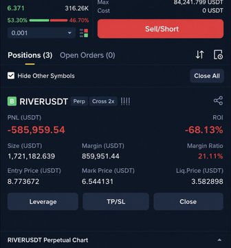 The image shows a Binance perpetual futures trading screen displaying an open short position on RIVER/USDT with an unrealized loss of -$585,959.54 USDT, showing entry price at 8.773672 and current price near 6.37, illustrating the massive financial losses referenced in the post about a Turkish crypto influencer losing around 10 years of savings.