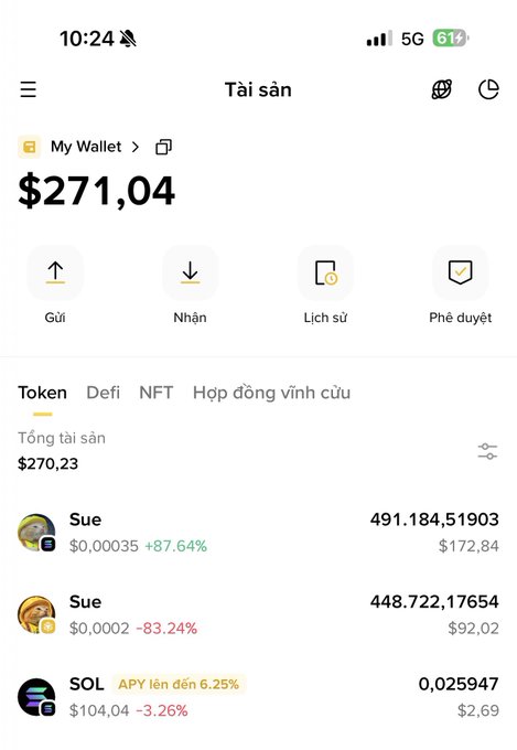 A Vietnamese cryptocurrency wallet screenshot showing a balance of $271.04, with tokens including Sue at $0.00035 (+87.64%) and SOL ($104.04, -3.26%) with APY up to 6.25%.