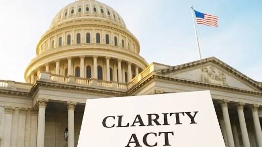 The image shows the U.S. Capitol Building with an American flag and a sign reading "CLARITY ACT," illustrating the legislative backdrop as 78 U.S. banking groups lobby Senate leaders to amend the bill's stablecoin provisions over fears it could undermine community banks.