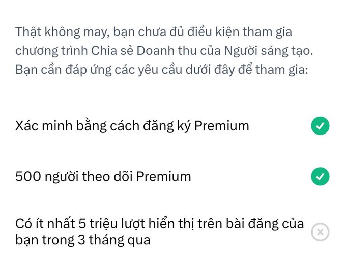 The image shows an online form with two options, a green checkmark and a red x, both located at the bottom of the screen. The text displayed on the screen reads "Cày 5m này thật sự khoai quá các bác ạ Ai có tip gì chia sẻ đân 1 video Viral đủ đạt 5m view rồi." The options are presented in a foreign language, and the text is written in Vietnamese.