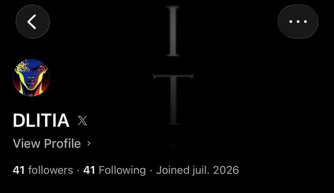 A dark-themed social media profile page for 'DLITIA' (display name 'I T'), showing 41 followers, 41 following, joined juil. 2026, with a stylized blue and red face as the profile picture.