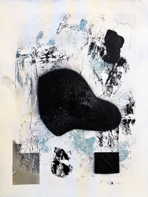 The image features a painting with a black and white color scheme, depicting an abstract scene of a head or a face. The artwork is displayed on a canvas that has been exposed at a personal exhibition. The painting is described as being done by Fabriano and is part of their special paper collection. The artist's name is also mentioned in the post.