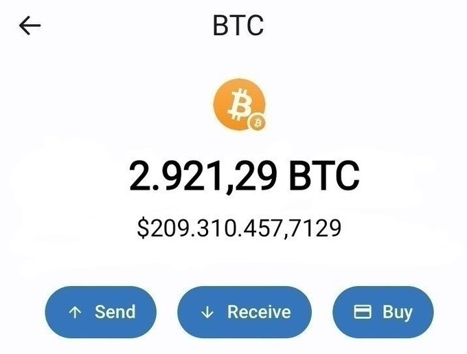 A Bitcoin wallet interface displays a balance of 2.921,29 BTC valued at $209,310,457,7129, with Send, Receive, and Buy buttons.
