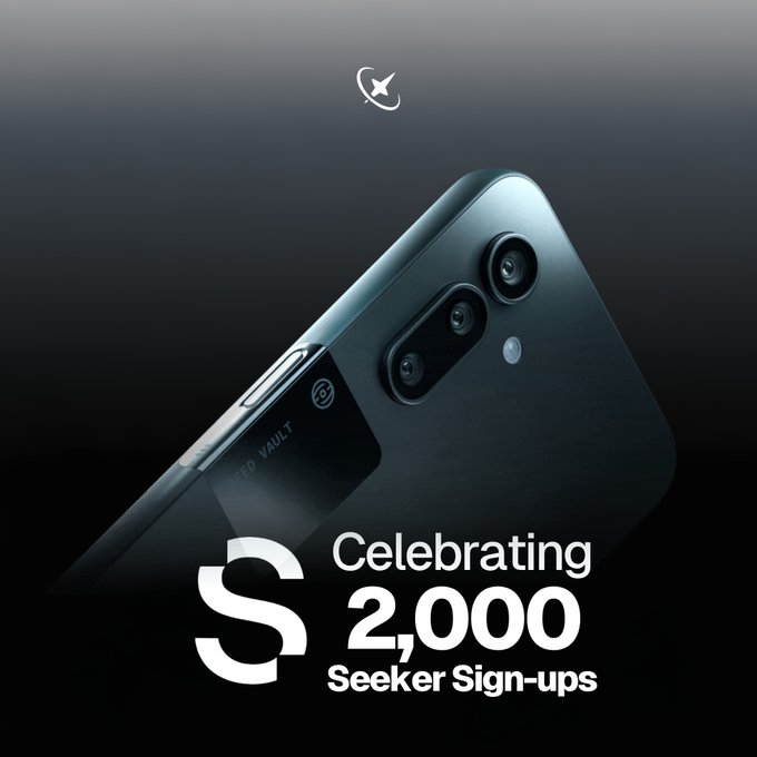 Promotional graphic for SpaceX's Starlink, celebrating 2,000 Seeker Sign-ups, featuring a sleek dark smartphone with a 'Sealed Vault' display.