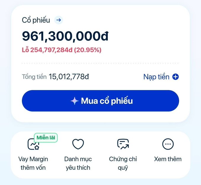 A Vietnamese stock trading app interface showing a stock (Cổ phiếu) value of 961,300,000đ with a loss (Lỗ) of 254,797,284đ (20.95%), a total cash balance (Tổng tiền) of 15,012,778đ, and a 'Mua cổ phiếu' (Buy stock) button.