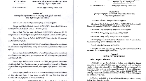 An official Vietnamese government document from the People's Committee of Ho Tay District in Hanoi, detailing the handling of complaints regarding a land dispute case numbered 104/2025/QBT01.