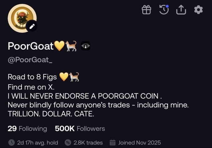 The image shows an X (Twitter) profile for "PoorGoat" (@PoorGoat_) with 500K followers, a bio reading "Road to 8 Figs" with a bio emphasizing "TRILLION. DOLLAR. CATE." and noting 2.8K trades, celebrating the milestone mentioned in the post about reaching 500,000 followers on the Fomo app.