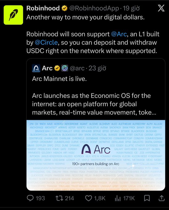 A Twitter/X post from Robinhood (@RobinhoodApp) announcing upcoming support for @Arc, an L1 built by @Circle, for depositing and withdrawing USDC, quoting Arc Mainnet's launch announcement.