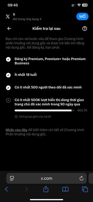 A mobile screenshot in Vietnamese from X showing eligibility requirements for the ad revenue sharing program, including Premium registration, age 18+, 500 verified followers, and 500K impressions in 90 days (currently at 463.7K).