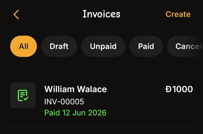 This image shows a text box containing details about an invoice from a mobile app, including the names of the person who paid and the dates when the payment was processed. The app is named "Invoice" and is located on the top left corner of the screen.