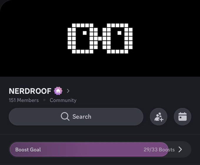 The image shows the "NERDROOF" Discord community server, featuring a pixel-art "0:0" banner and a Boost Goal progress bar currently at 29/33 Boosts. The accompanying post about removing 19 non-contributors and having 19 invites available complements the server's growth initiative, likely tied to boosting the community.