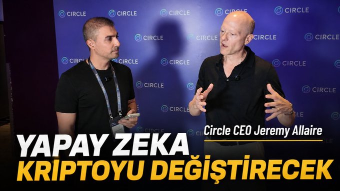 Circle CEO Jeremy Allaire speaks with an interviewer at a Circle-branded event, with Turkish text reading "YAPAY ZEKA KRİPTOYU DEĞİŞTİRECEK" ("Artificial intelligence will change crypto") overlaying the image.