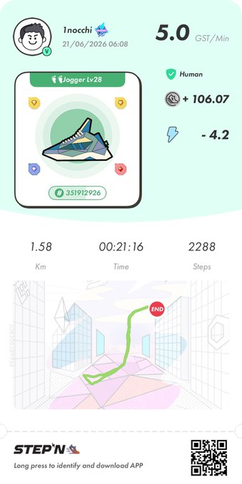 The image shows a step tracking app with a map of an indoor space, including a pink triangle and blue rectangle. The app displays information about the user's progress, such as their current location, distance traveled, calories burned, and time spent running. The post also mentions that the app is available for download on the internet.