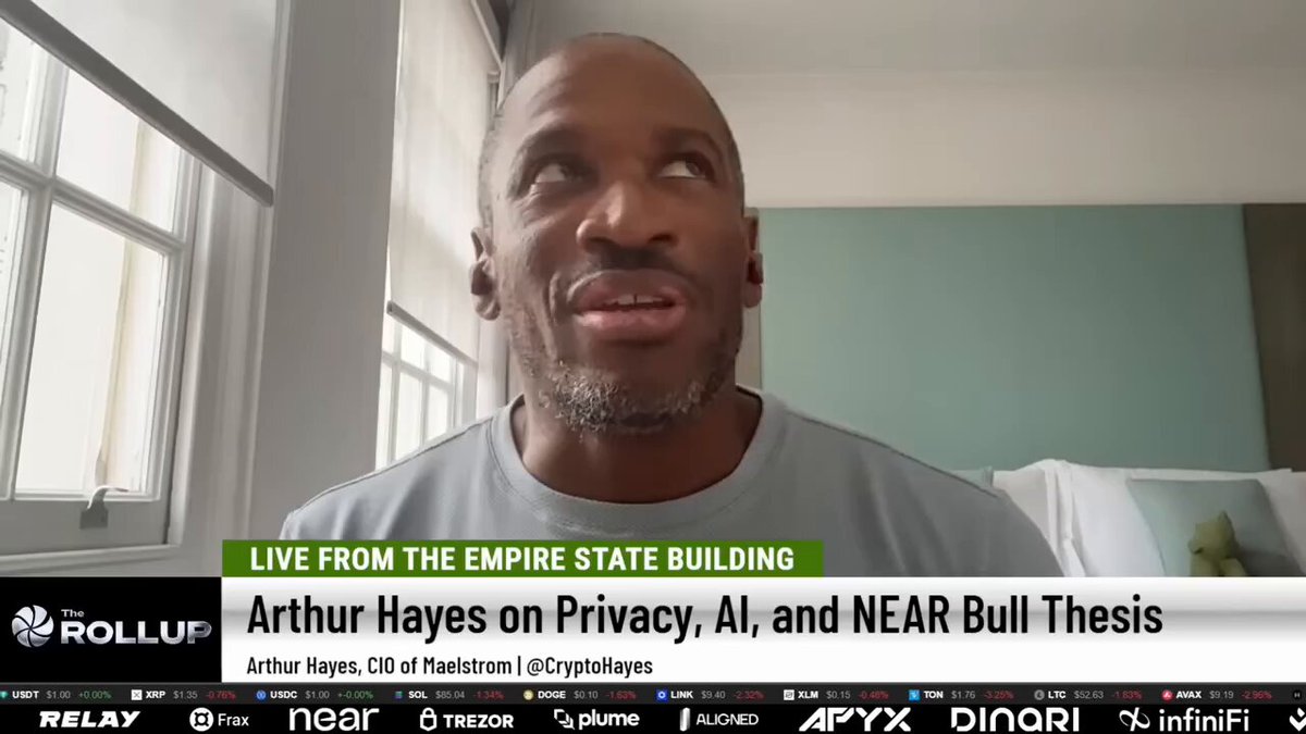 The image shows an interview with Arthur Hayes, who has bought Zcash after being cornered at dinner by Japanese authorities. The post also mentions that Monero is weaker than people think due to its vulnerability to mining attacks. The focus on this topic suggests a connection between the interview and the ongoing investigation into Japanese law enforcement's use of AI in criminal cases.