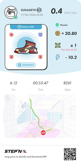The image shows a step tracking app with a map of a city, including buildings and roads. The app displays information about the user's progress during their walk or run, such as distance traveled, calories burned, and time elapsed. The app also provides a summary of the user's performance over the past 24 hours.