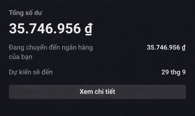 A mobile banking transaction confirmation in Vietnamese showing a total balance of 35,746,956 đ being transferred to the user's bank, with an expected arrival date of September 29 and a 'Xem chi tiết' (View details) button.