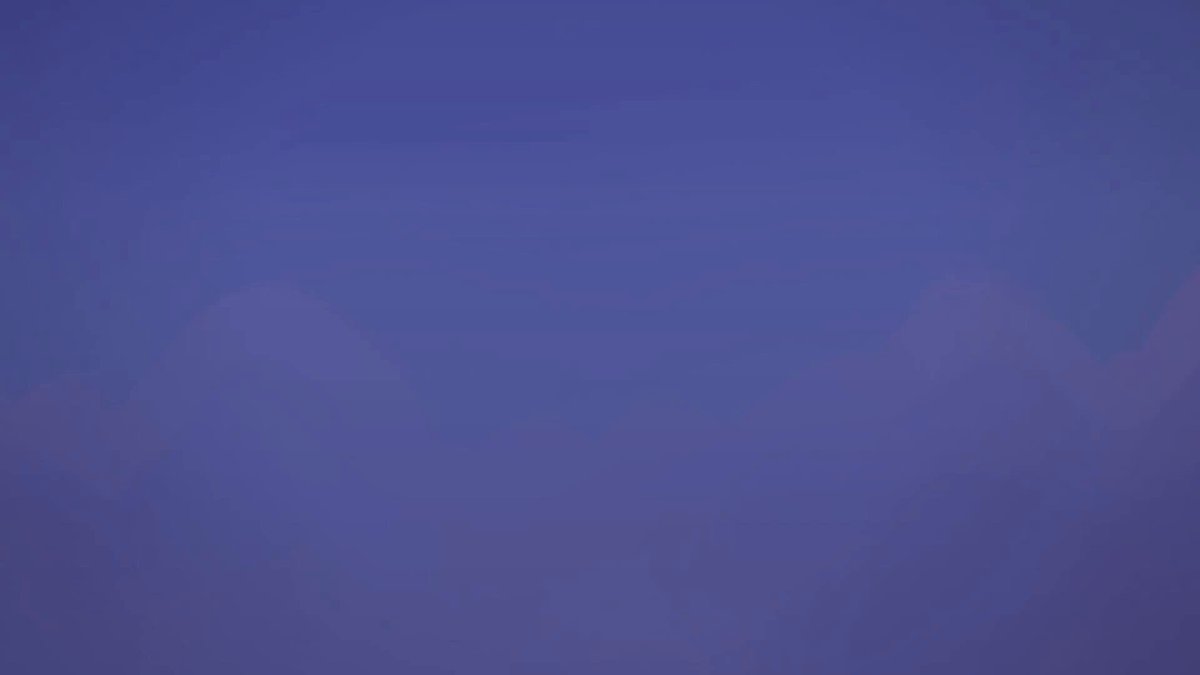 The image features a large, blue square with a gradient effect that transitions from light to dark shades of purple. The background is a solid shade of gray, providing a contrast to the vibrant blue color of the square. In the bottom right corner of the image, there's text that reads "Que lindo que se esta poniendo LANDZ @ Ronin_Network @ PrimosWarriors". This text is positioned at the bottom right corner and is slightly tilted towards the center of the image.
