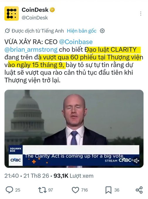 A Vietnamese-language CoinDesk tweet about Coinbase CEO Brian Armstrong stating the CLARITY Act has passed 60 votes in the Senate, accompanied by a CNBC Squawk Box clip screenshot.