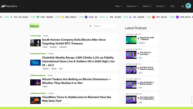 AlphaWire cryptocurrency news website showing headlines including "South Korean Company Exits Bitcoin After Once Targeting 10,000-BTC Treasury" and "Chainlink Weekly Recap: LINK Climbs 3.3%", with an ETH ticker showing $1,712.98.