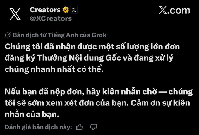 A screenshot of an X (formerly Twitter) post from the account 'Creators @XCreators' displays a Vietnamese-language message (translated by Grok) stating they have received a large number of Premium Content Creator Subscriptions applications and are processing them as quickly as possible.