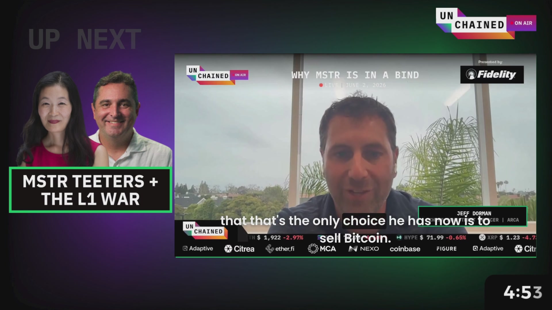 The image shows a television screen displaying a news program featuring two men talking about Bitcoin. The background of the image is dark, making the content stand out more prominently. The text "UMA" can be seen at the bottom left corner of the image, which might indicate that this is part of an online voting system or a social media platform where people are discussing and sharing information related to Bitcoin.