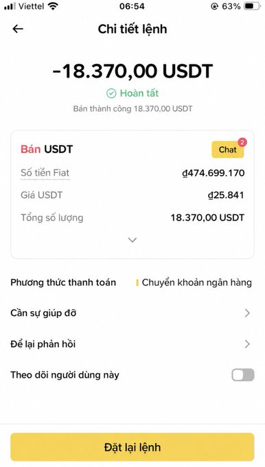 A Vietnamese mobile app screenshot displays a completed USDT sell order details ('Chi tiết lệnh') for 18,370.00 USDT at a rate of ₫25,841, with the payment method set to bank transfer.