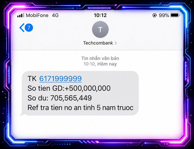 A phone screenshot shows a Techcombank text message from account 617199999 indicating +500,000,000 VND received, with balance 705,565,449, and 'Ref tra tien no an tinh 5 nam truoc'.